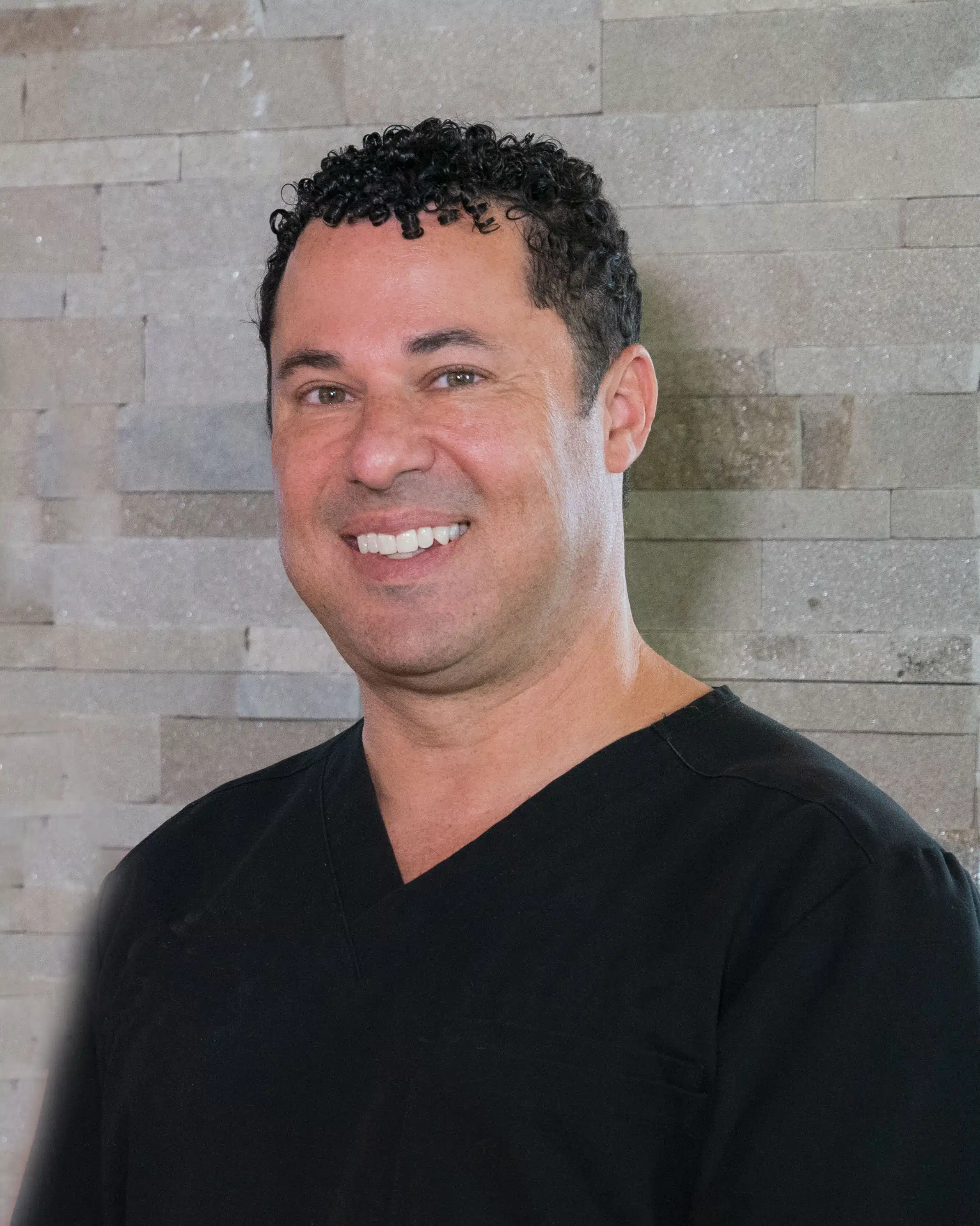 General Dentistry with a focus on complex surgical procedures and implants